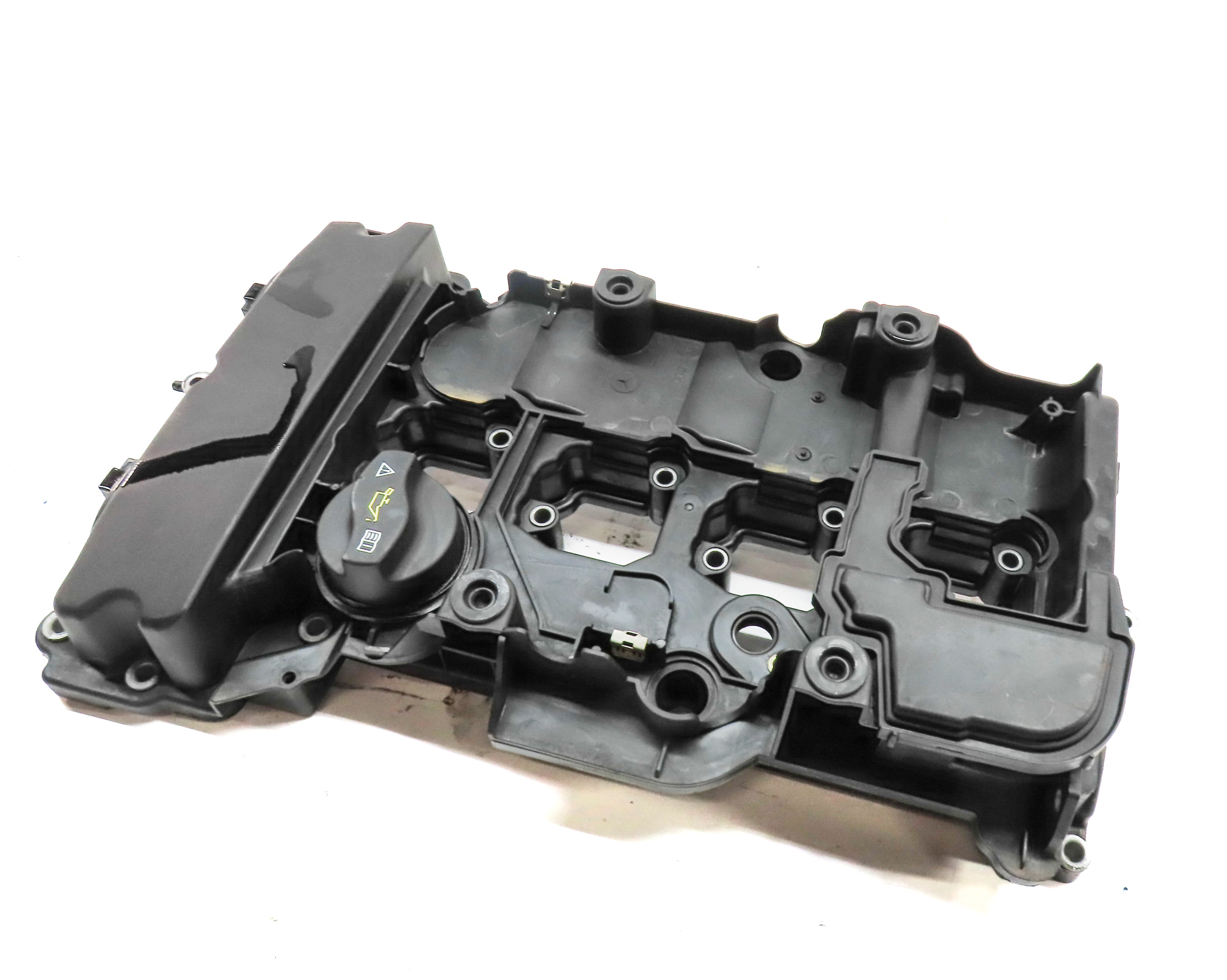 12-15 MERCEDES C250 SLK250 R172 W204 1.8L M271 ENGINE CYLINDER HEAD VALVE COVER — exact item pictured